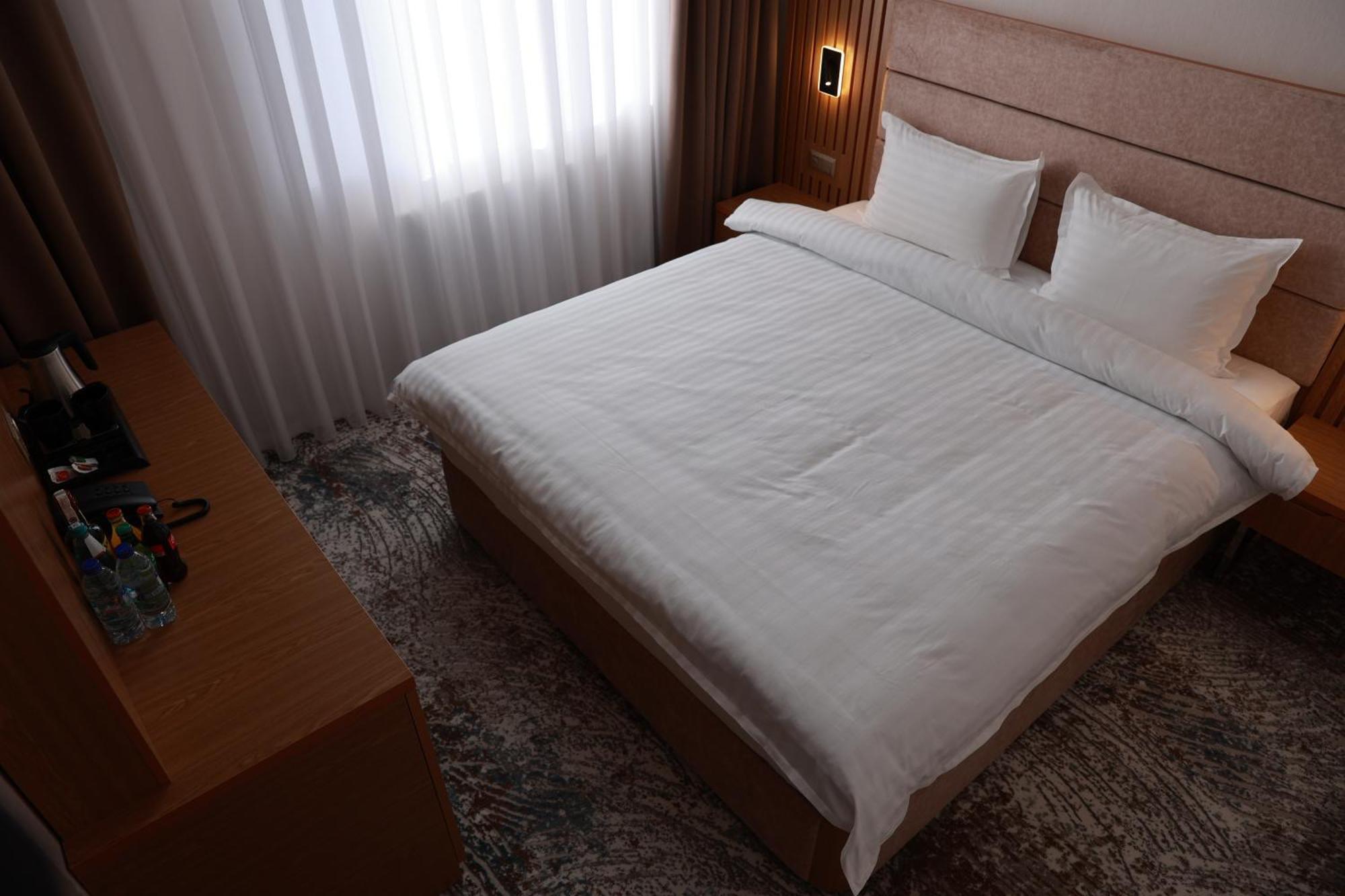 Damir Hotel ヌクス エクステリア 写真