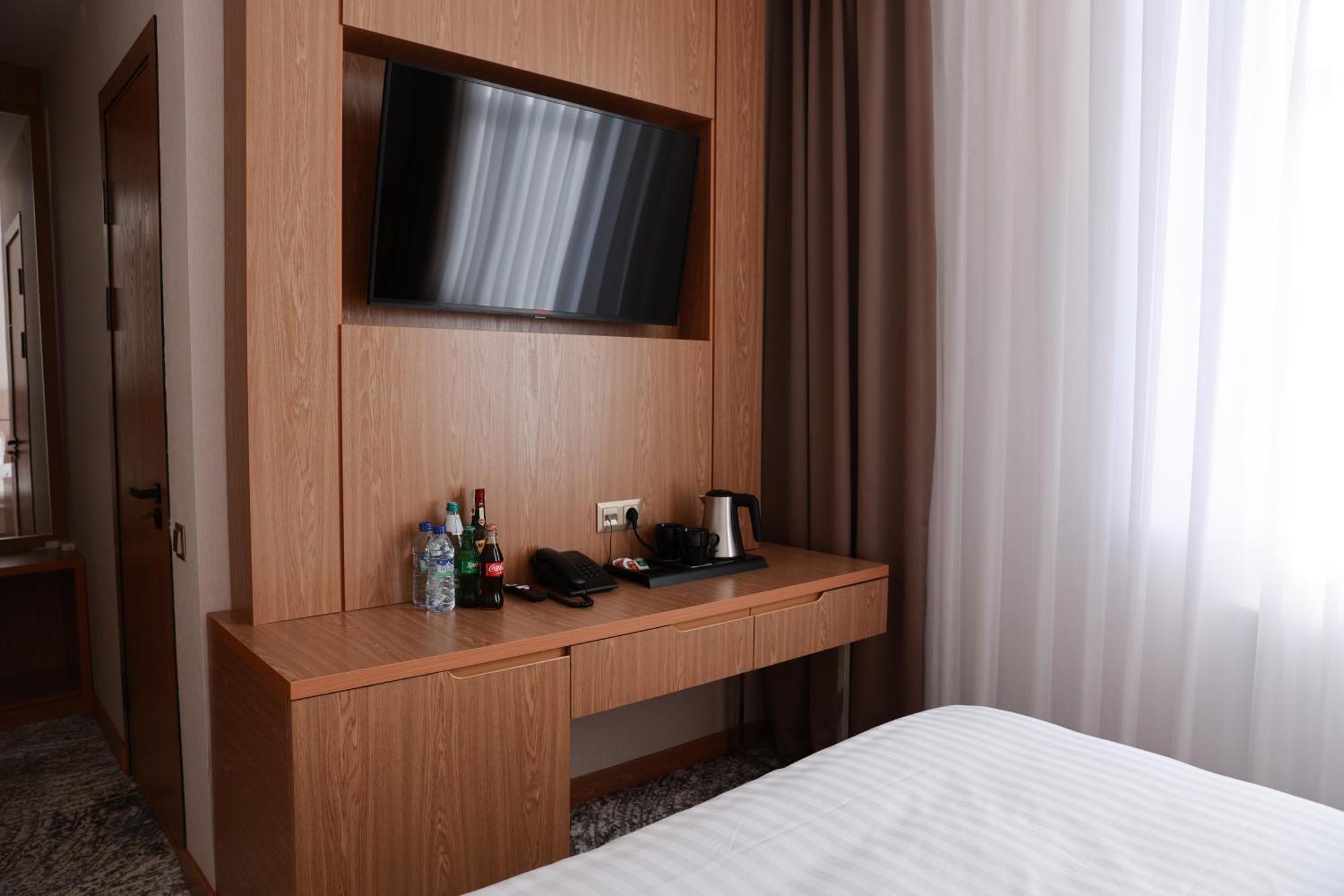 Damir Hotel ヌクス エクステリア 写真
